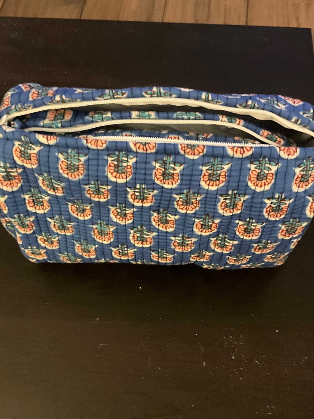Raj Kantha Quilted Cotton Floral Print Cosmetic Pouch Set of 3 blue - Picture 3 of 4